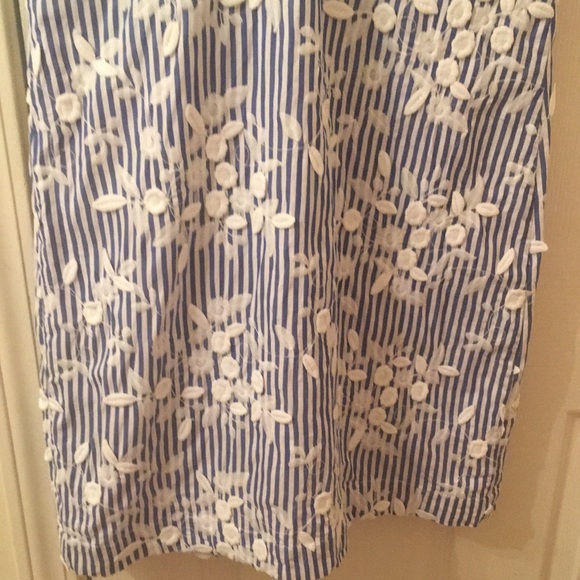 - - Anna Victoria Floral Dress - Picture 11 of 13